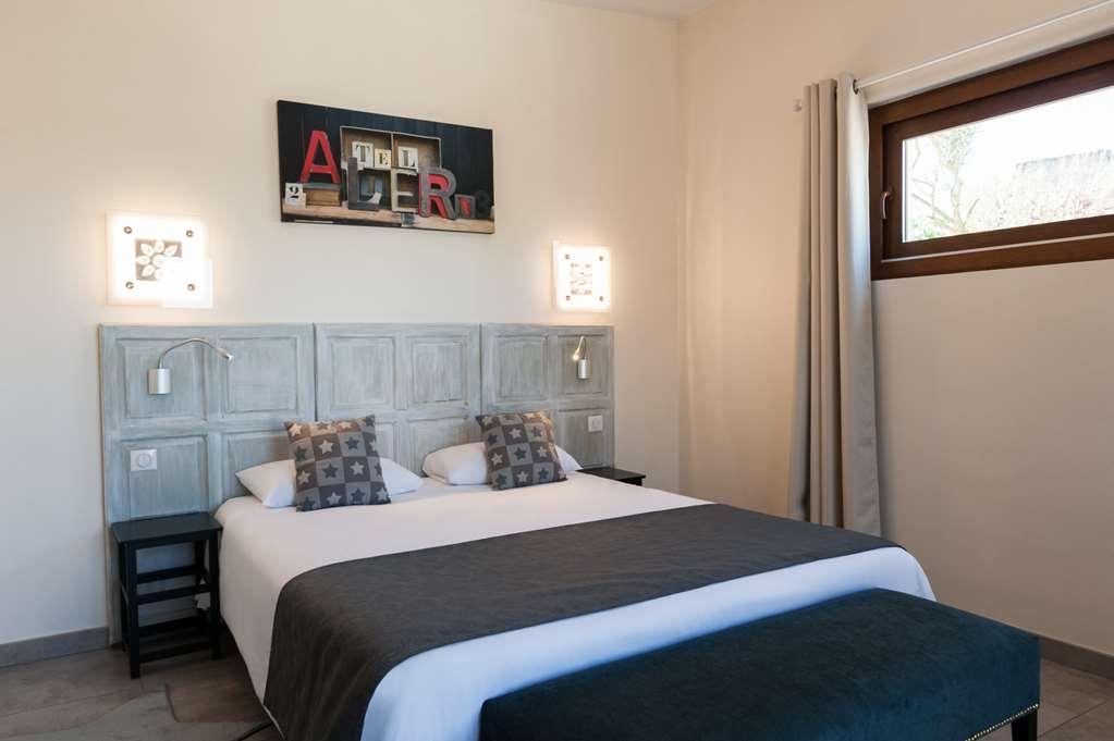 Le Pigeonnier Du Perron Hotel أفايْ الغرفة الصورة