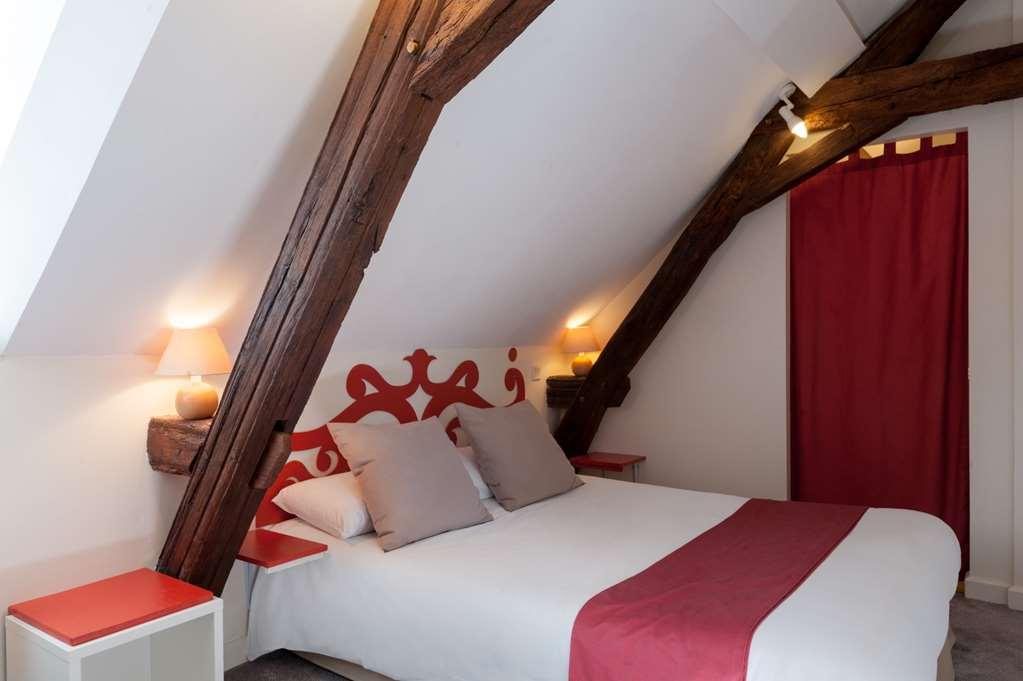Le Pigeonnier Du Perron Hotel أفايْ الغرفة الصورة