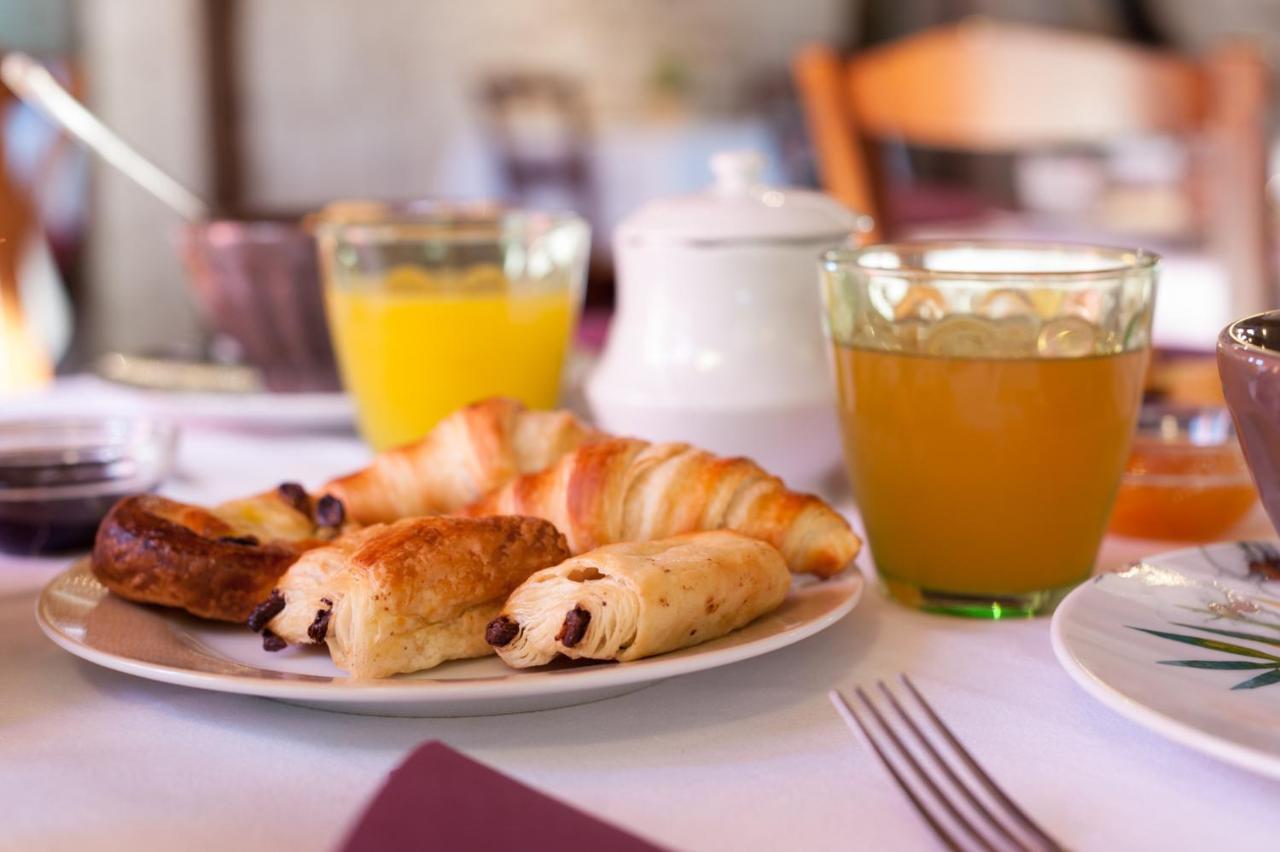 Le Pigeonnier Du Perron Hotel أفايْ المظهر الخارجي الصورة