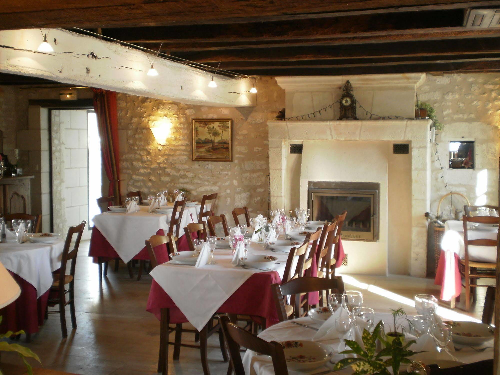 Le Pigeonnier Du Perron Hotel أفايْ المظهر الخارجي الصورة
